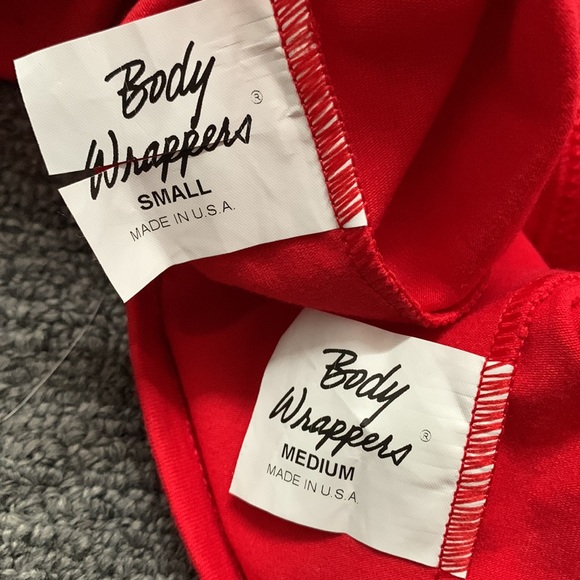 V-Neck Halter Crop Top w/Keyhole Back. Cheer & Dance Uniform—New S or M - Picture 6 of 10